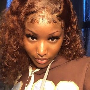 Meet your Posher, Leah